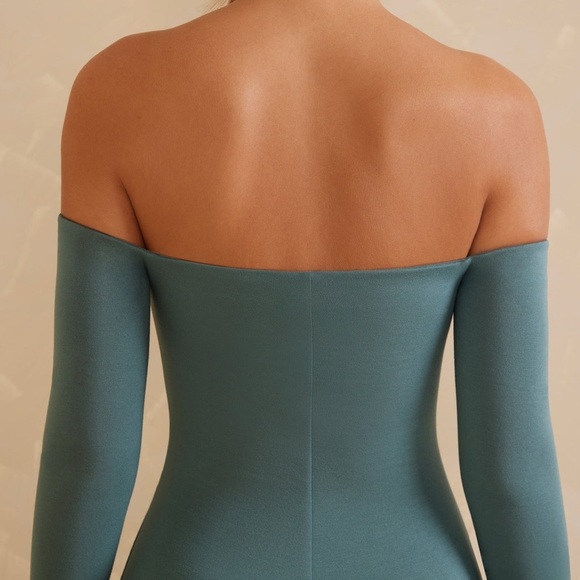 Off the shoulder teal jumpsuit - Picture 4 of 8